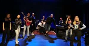 Pressbild från Riksteatern föreställande ungdomsensemblen i Växjö